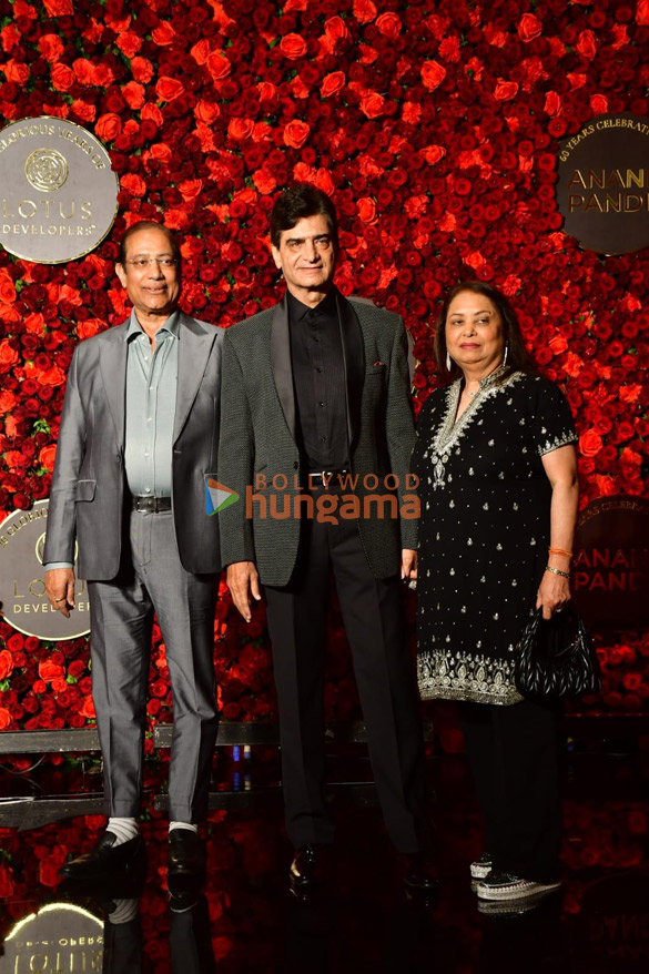 photos shah rukh khan kajol and others attend anand pandits birthday bash 7766 11