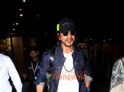 Photos: Shah Rukh Khan snapped at the airport