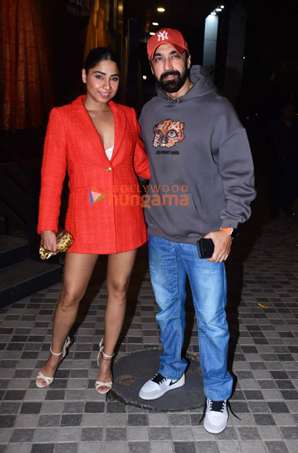 photos sunny leone and others snapped at pernias pop up studio in bandra 3