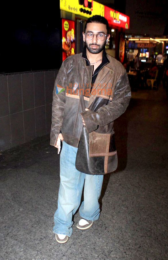 photos tamannaah bhatia shraddha kapoor bipasha basu and others snapped at the airport 8