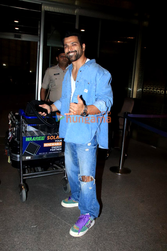 photos tamannaah bhatia shruti haasan and others snapped at the airport 4
