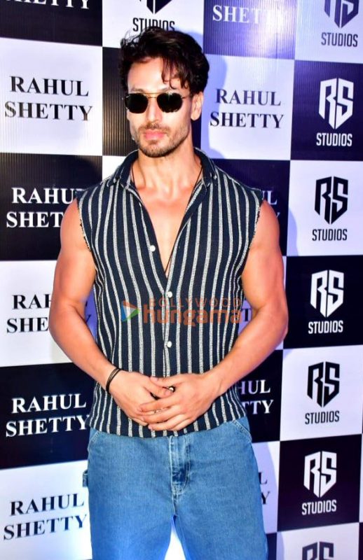 Photos: Tiger Shroff, Mouni Roy and others snapped at launch of Rahul ...