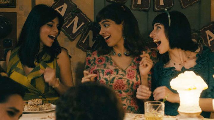 Plum Pudding | The Archies | Zoya Akhtar | Agastya Nanda, Suhana Khan, Khushi Kapoor, Vedang Raina, Mihir Ahuja, Dot, Yuvraj Menda Plum Pudding | The Archies | Zoya Akhtar | Agastya Nanda, Suhana Khan, Khushi Kapoor, Vedang Raina, Mihir Ahuja, Dot, Yuvraj Menda