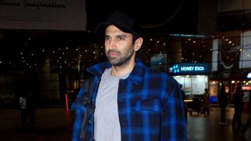 Aditya Roy Kapur greets paps as he gets clicked at the airport