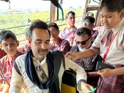 Pankaj Tripathi visits Atal Setu with school kids ahead of Main Atal Hoon release; watch
