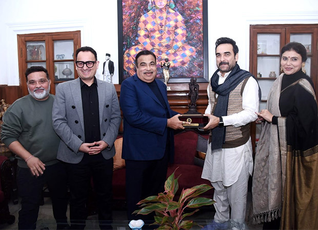 Pankaj Tripathi engages in a conversation with Nitin Gadkari ahead of Main Atal Hoon release