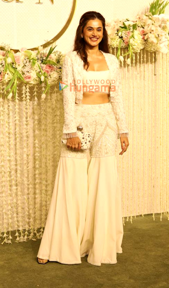 photos aamir khan imran khan and others attend ira khan and nupur shikhares wedding reception 76