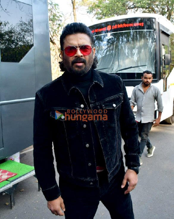 photos ajay devgn and r madhavan snapped promoting shaitaan on the sets of bigg boss 17 4