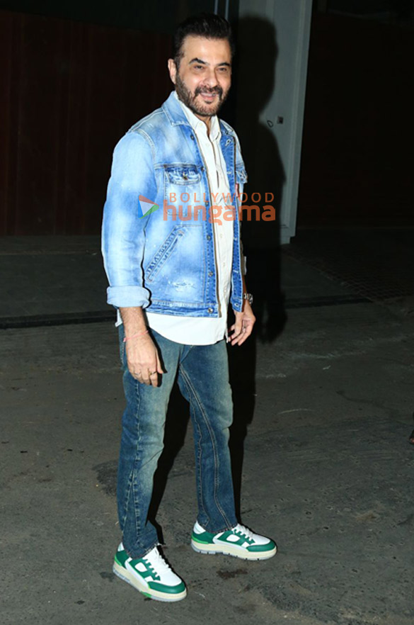 Photos Celebs attend Javed Akhtar’s birthday bash at Anil Kapoor’s house in Juhu 557 (4)