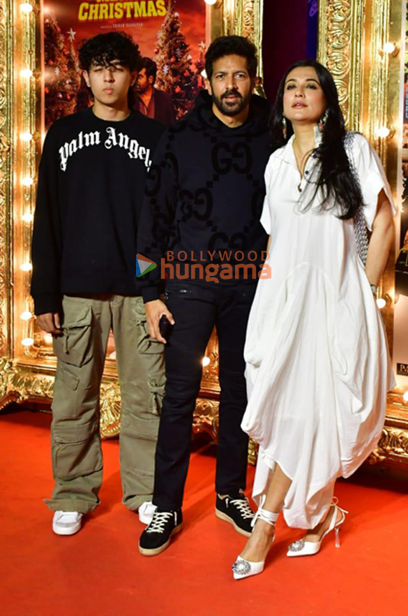 photos celebs grace the premiere of merry christmas 540 43