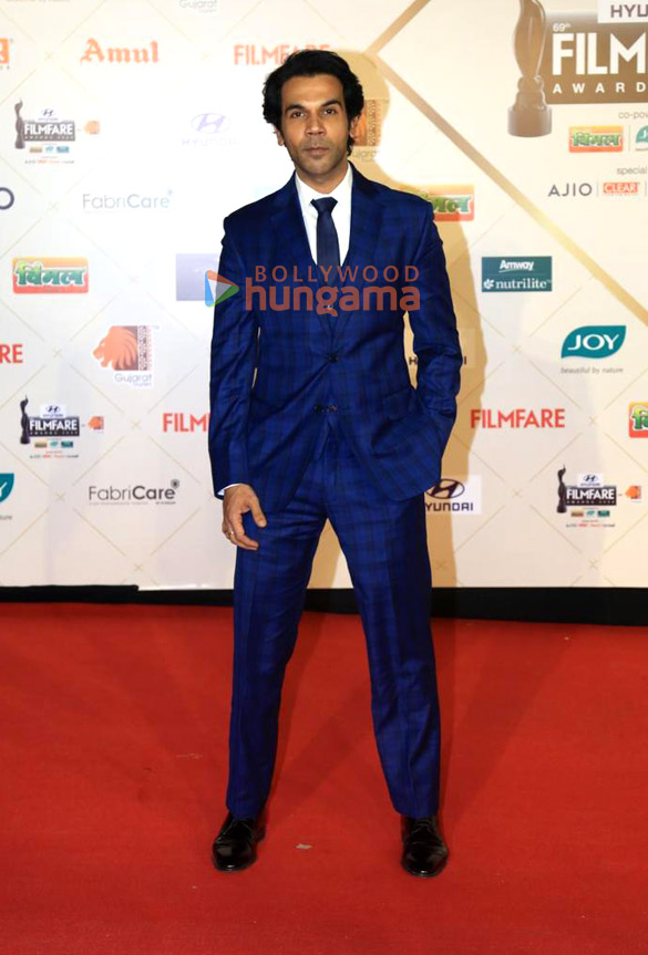 photos celebs grace the red carpet of 69th filmfare awards 2024 21