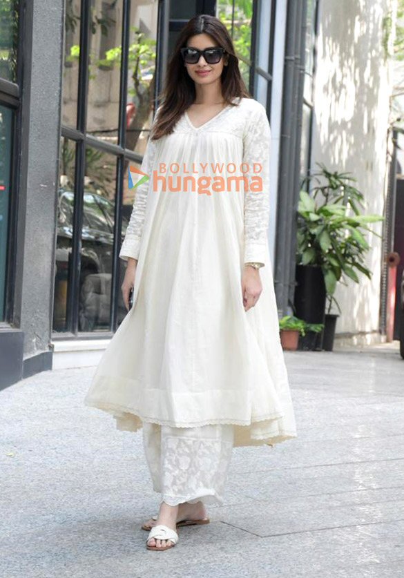 photos diana penty snapped outside maddock office 3