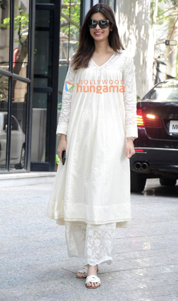 photos diana penty snapped outside maddock office 6