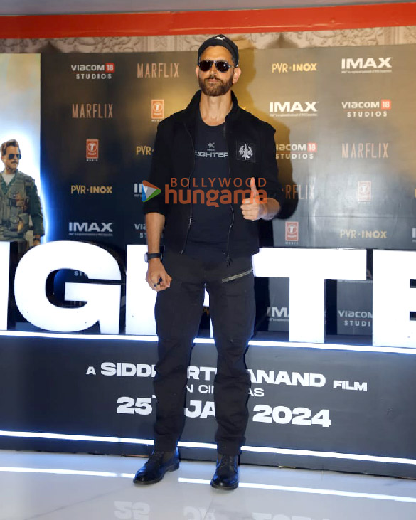 Photos: Hrithik Roshan, Anil Kapoor and the entire team snapped at the trailer launch of Fighter Photos: Hrithik Roshan, Anil Kapoor and the entire team snapped at the trailer launch of Fighter
