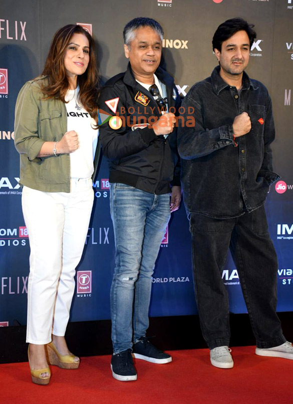 photos hrithik roshan deepika padukone anil kapoor karan singh grover and others snapped at the special screening of fighter 8800 6