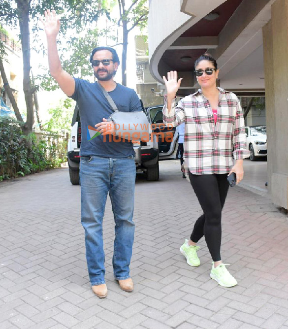 photos kareena kapoor khan accompanies saif ali khan as he returns home post surgery 3