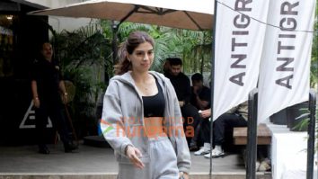 Photos: Khushi Kapoor spotted outside the gym in Bandra