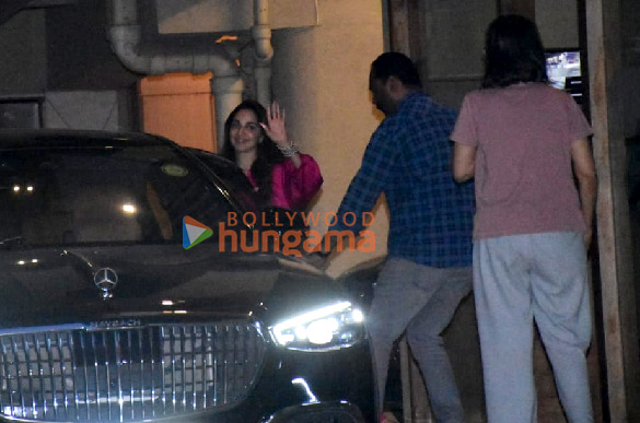 photos kiara advani snapped in bandra 3 8