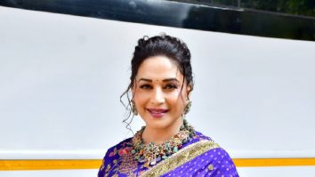 Photos: Madhuri Dixit and Suniel Shetty snapped on the sets of Dance Deewane