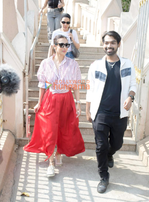 photos malaika arora snapped at mount mary church in bandra 4