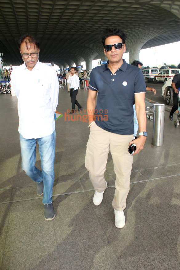 photos manoj bajpayee pankaj kapoor and snapped at the airport 4
