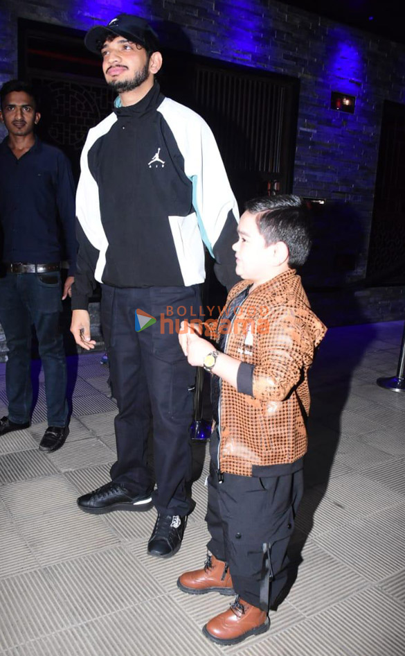 photos munawar faruqui and abdu rozik snapped in bandra 5