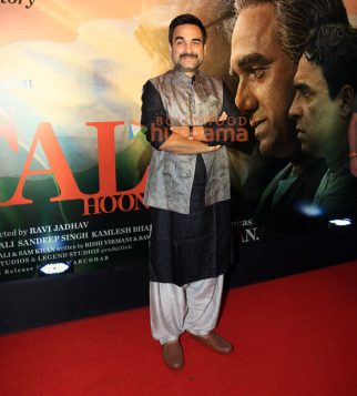 Photos: Pankaj Tripathi, Dhvani Bhanushali, Nawazuddin Siddiqui and others grace the special screening of Main Atal Hoon