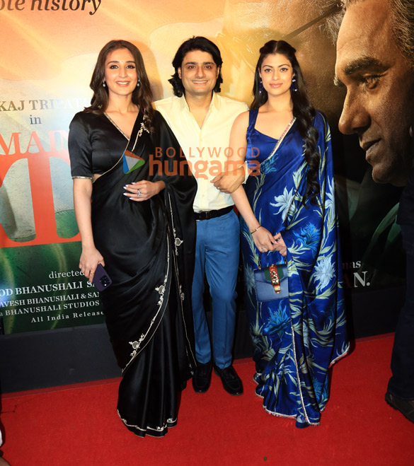 photos pankaj tripathi dhvani bhanushali nawazuddin siddiqui and others grace the special screening of main atal hoon 5