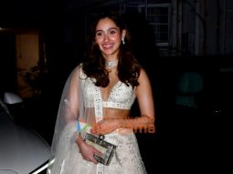 Photos: Pashmina Roshan snapped in Juhu