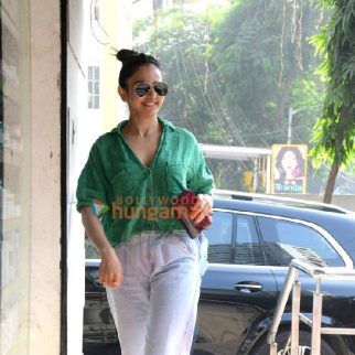 Photos: Rakul Preet Singh snapped outside a salon in Bandra
