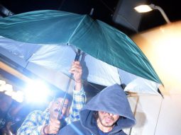 Photos: Shah Rukh Khan snapped in Bandra