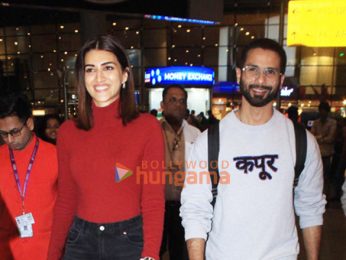 Photos: Shahid Kapoor and Kriti Sanon snapped at the airport Photos: Shahid Kapoor and Kriti Sanon snapped at the airport