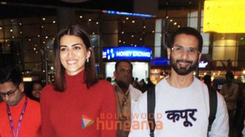 Photos: Shahid Kapoor and Kriti Sanon snapped at the airport