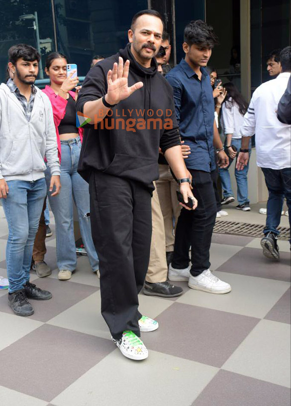 photos shilpa shetty vivek oberoi and rohit shetty snapped during indian police force promotions 3