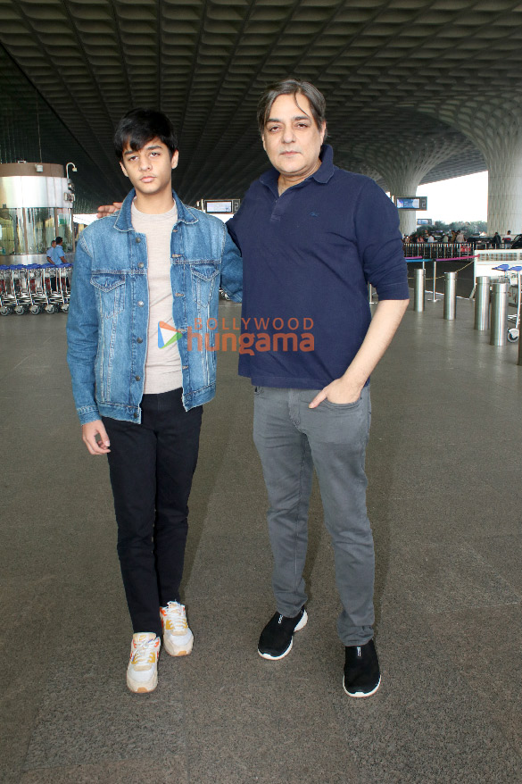 photos sunny deol and chandrachur singh snapped at the airport 2