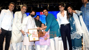 Photos: Ustad Zakir Hussain conferred with the Padma Vibhushan Ustad Ghulam Mustafa Khan Award