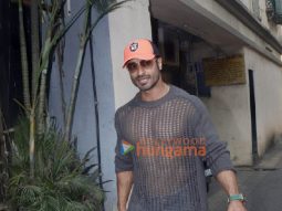 Photos: Vidyut Jammwal snapped in Bandra