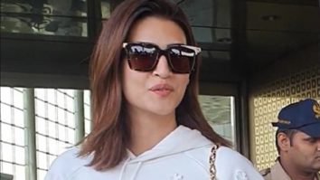 Pyaar ho gaya robot se, paps flirt with Kriti Sanon as she gets clicked at the airport