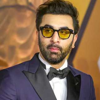 Ranbir Kapoor remembers late Rishi Kapoor after winning Best Actor at Filmfare Awards 2024: “I hope you are up there in peace and resting”