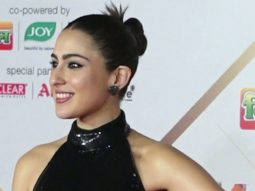 Sara Ali Khan is incomplete without her classic ‘Namaste’ pose
