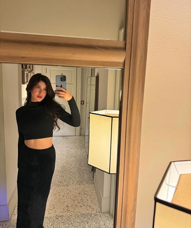 Shanaya Kapoor is turning heads and how in black and crop top