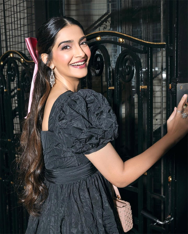 Sonam Kapoor accessorises her hair with pink bow, dresses head-to-toe in Dior for a date night in Paris, see pics Sonam Kapoor accessorises her hair with pink bow, dresses head-to-toe in Dior for a date night in Paris, see pics