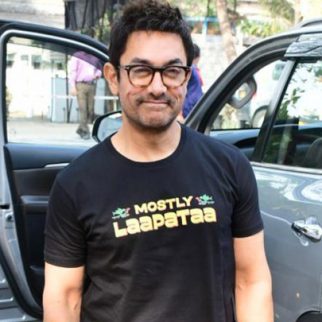 Aamir Khan flaunts his 'Mostly Laapataa' T-shirt while posing for paps