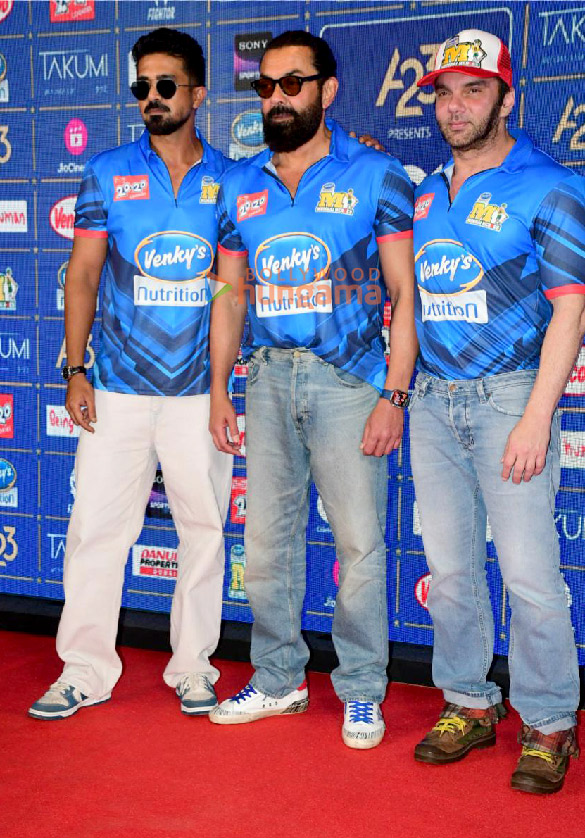 bobby deol saqib saleem and others attend the press conference of ccl team mumbai heroes 3