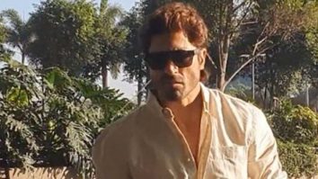 He looks so fit! Vidyut Jammwal gets clicked at the airport by paps