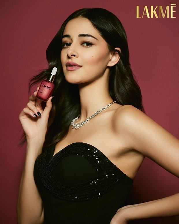 House of Lakmē Announces the Launch of The All-New Glycolic Illuminate Collection endorsed by brand ambassador Ananya Panday