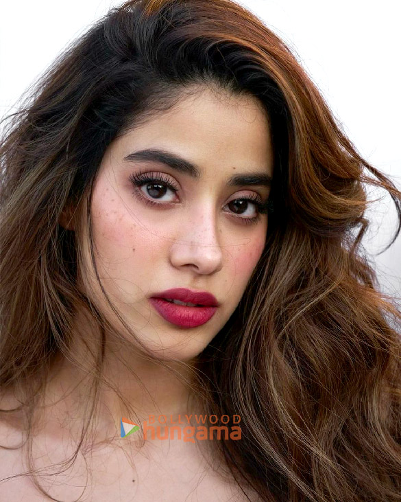 janhvi kapoor 9 30
