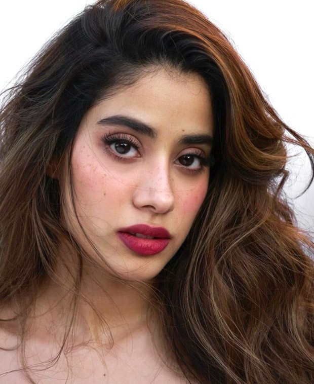 Janhvi Kapoor paints the town red and hearts aflutter as she sends Valentine’s Day love in a red ensemble