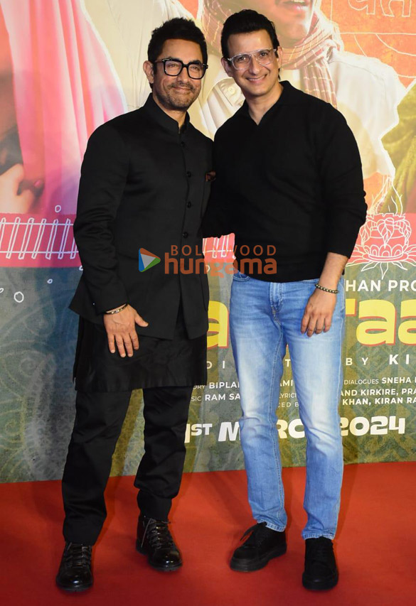 photos aamir khan ravi kishan and others grace the premiere of laapataa ladies 7799 10