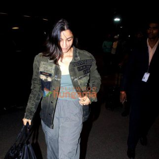 Photos: Alia Bhatt snapped at the airport